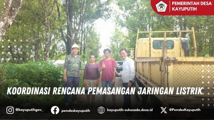 Pemdes Kayu Putih dan PLN Singaraja Tinjau Langsung Lokasi Rencana Jaringan Listrik Baru